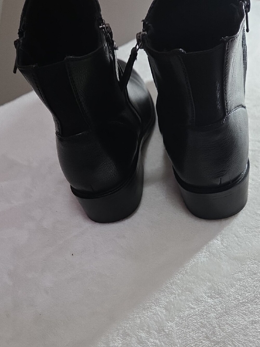 Bare Traps Black Leather Alona Boots with Side Zipper - Picture 3 of 7